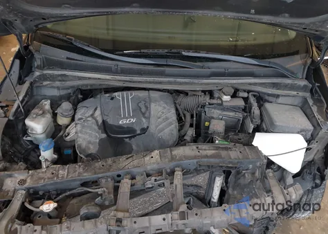 2016 Kia Sedona Lx z USA, uszkodzony, nr VIN KNDMB5C16G6157214